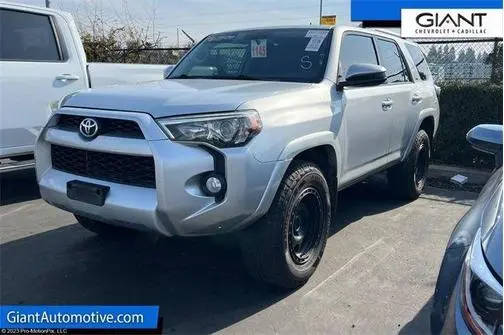 2018 Toyota 4Runner SR5 4WD photo