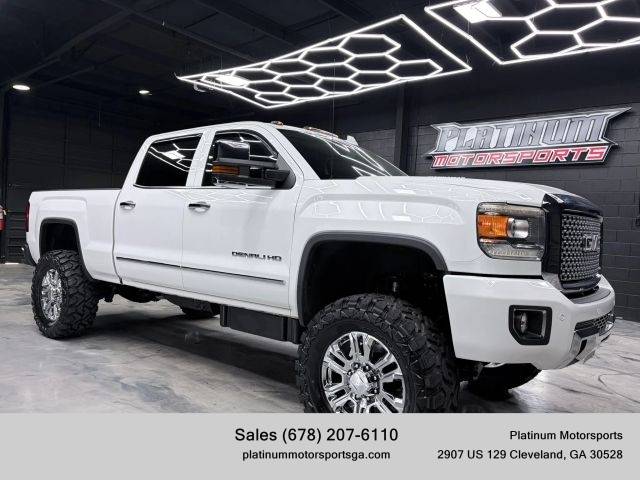 2015 GMC Sierra 2500HD Denali 4WD photo