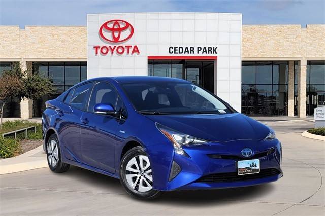 2017 Toyota Prius Three FWD photo