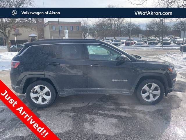 2018 Jeep Compass Latitude FWD photo