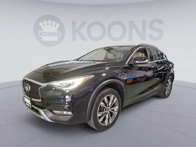 2018 Infiniti QX30 Premium AWD photo