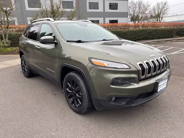 2018 Jeep Cherokee Latitude Plus 4WD photo