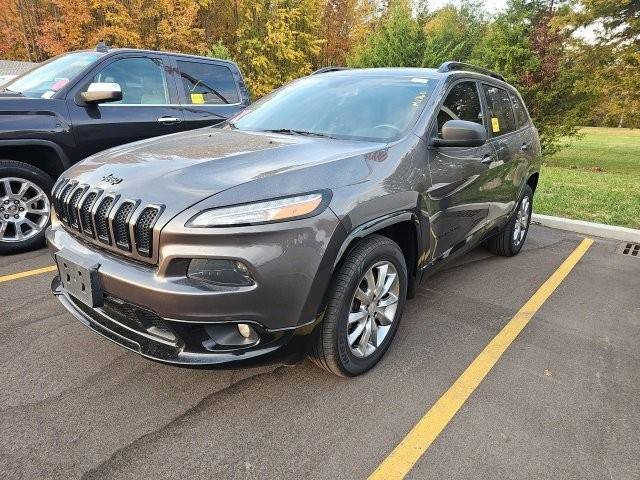 2018 Jeep Cherokee Latitude Tech Connect 4WD photo