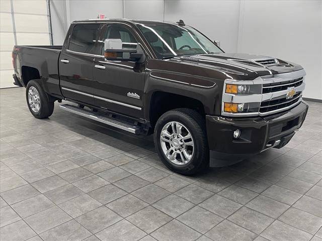 2018 Chevrolet Silverado 2500HD High Country 4WD photo