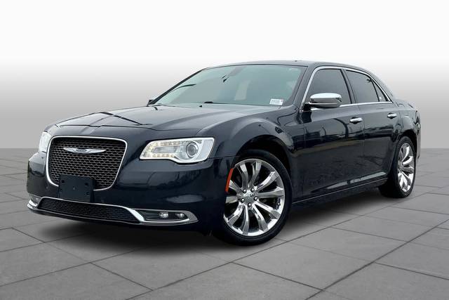 2018 Chrysler 300 Limited RWD photo