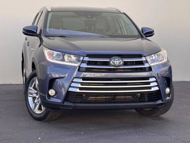 2018 Toyota Highlander Hybrid Limited AWD photo