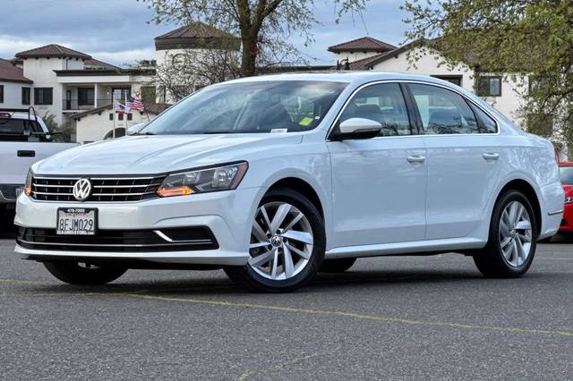 2018 Volkswagen Passat 2.0T SE FWD photo