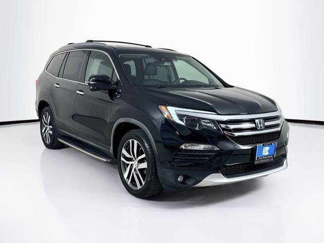 2018 Honda Pilot Touring AWD photo