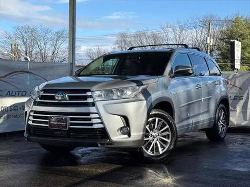 2018 Toyota Highlander XLE AWD photo