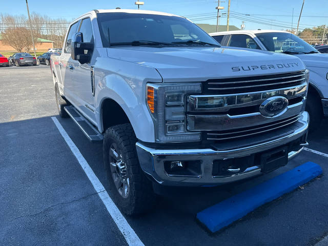 2018 Ford F-250 Super Duty LARIAT 4WD photo