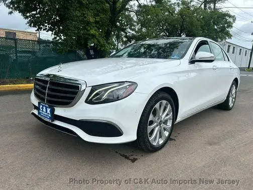 2018 Mercedes-Benz E-Class E 300 AWD photo