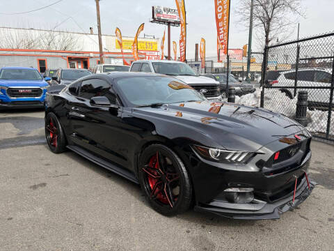 2015 Ford Mustang GT RWD photo