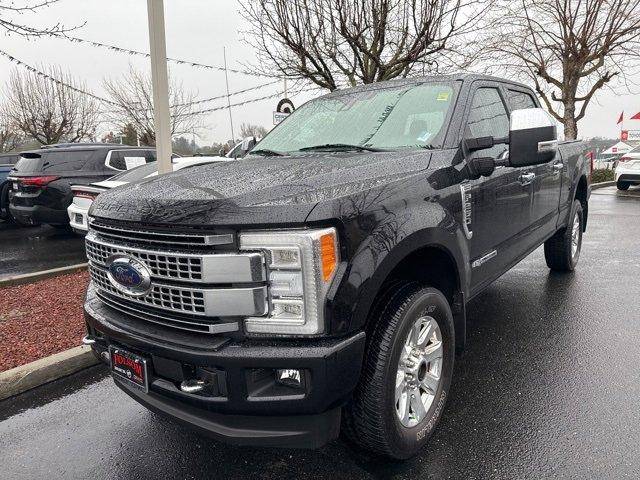 2018 Ford F-250 Super Duty Platinum 4WD photo