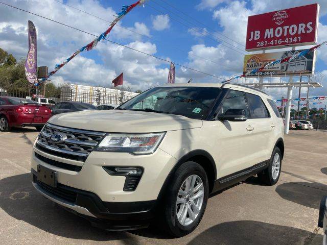 2018 Ford Explorer XLT 4WD photo