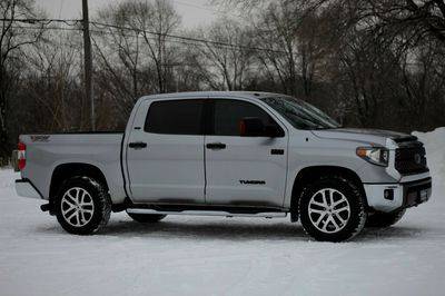 2018 Toyota Tundra SR5 4WD photo