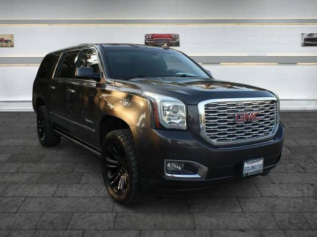 2018 GMC Yukon XL Denali 4WD photo