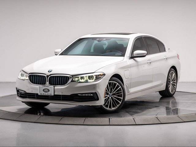 2018 BMW 5 Series 530e iPerformance RWD photo