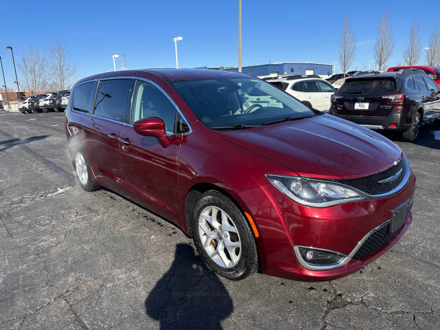 2018 Chrysler Pacifica Minivan Touring Plus FWD photo