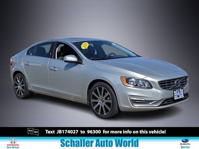 2018 Volvo S60 Inscription AWD photo