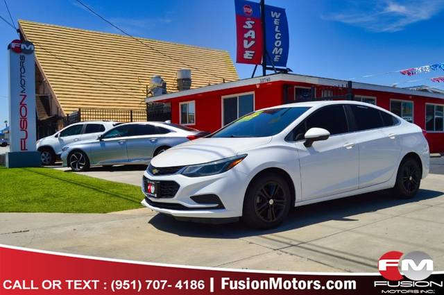 2018 Chevrolet Cruze LT FWD photo