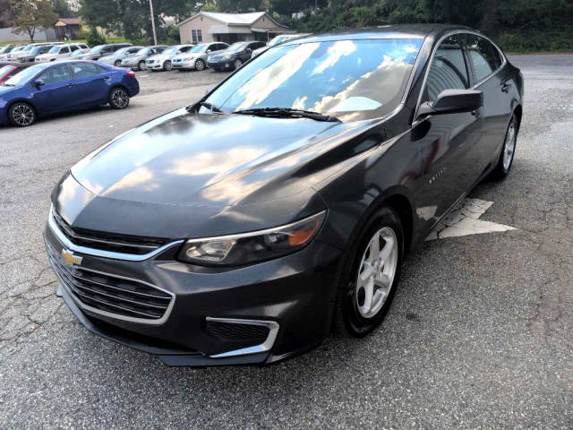 2017 Chevrolet Malibu LS FWD photo