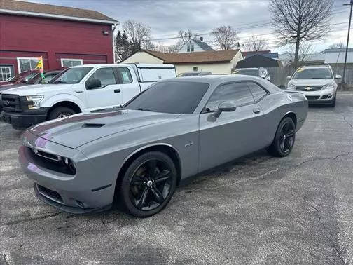 2018 Dodge Challenger R/T RWD photo