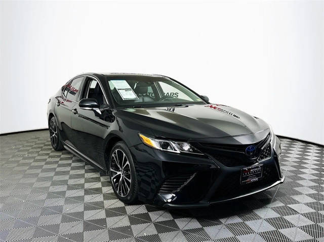 2018 Toyota Camry SE FWD photo