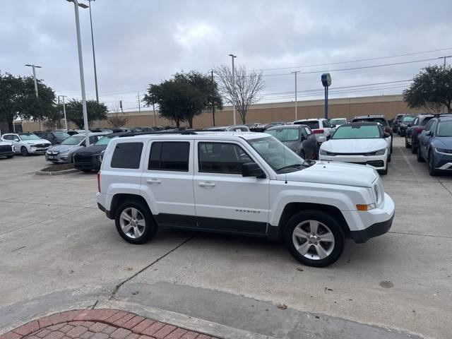 2016 Jeep Patriot Latitude FWD photo