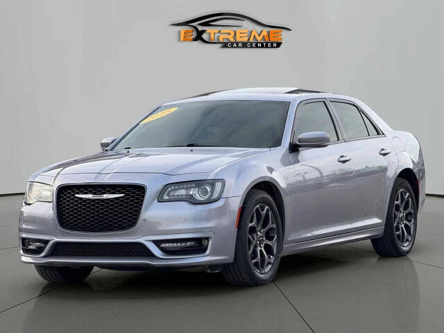 2018 Chrysler 300 300S AWD photo