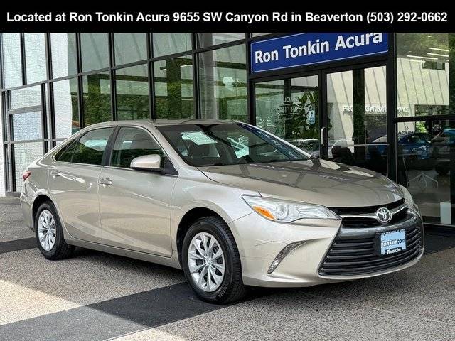 2017 Toyota Camry LE FWD photo