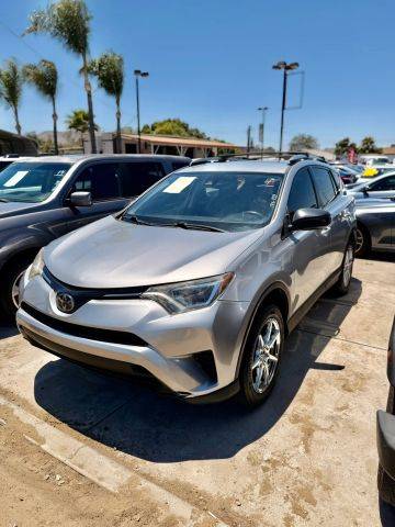 2018 Toyota RAV4 LE FWD photo