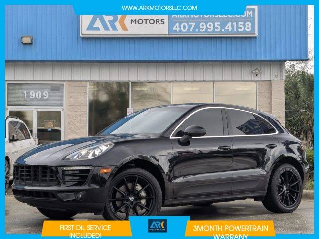 2015 Porsche Macan S AWD photo