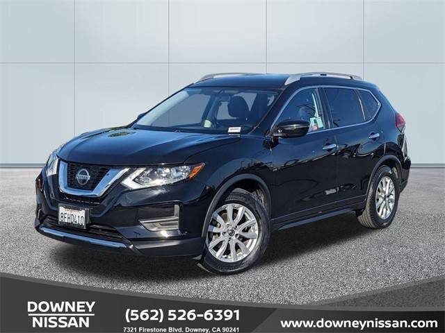 2018 Nissan Rogue SV FWD photo