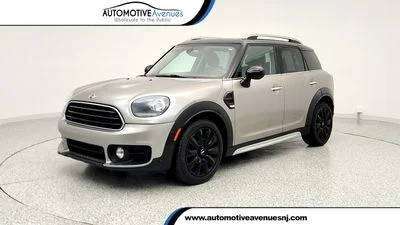 2018 MINI Countryman Cooper FWD photo