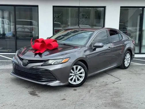 2018 Toyota Camry LE FWD photo