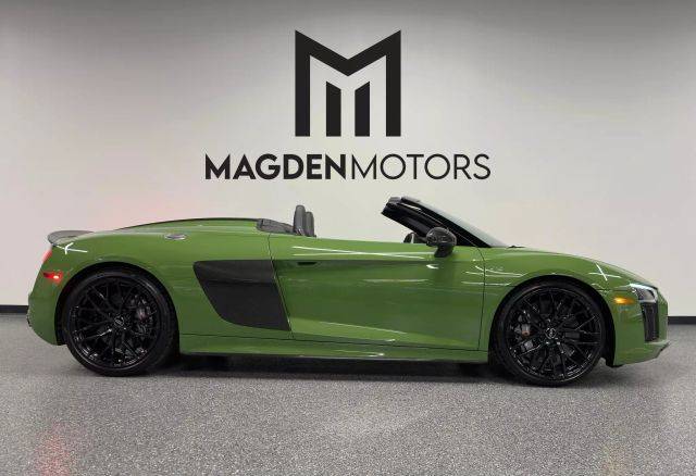 2018 Audi R8 V10 plus AWD photo