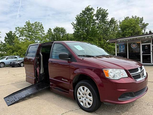 2018 Dodge Grand Caravan SE FWD photo