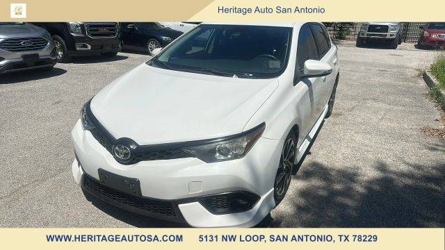 2018 Toyota Corolla iM FWD photo