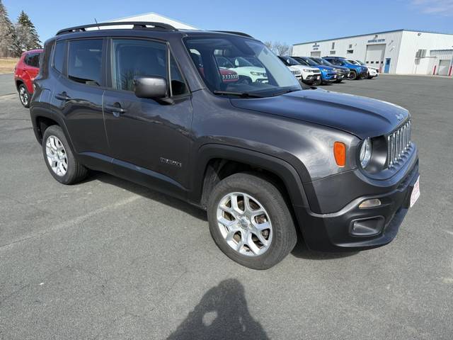 2017 Jeep Renegade Latitude 4WD photo