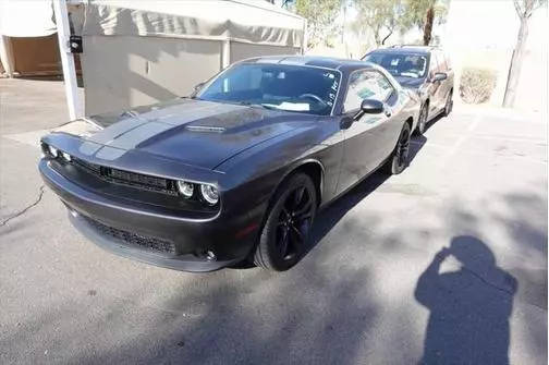 2018 Dodge Challenger SXT RWD photo