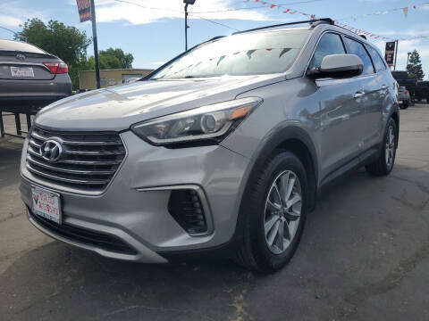 2018 Hyundai Santa Fe SE FWD photo