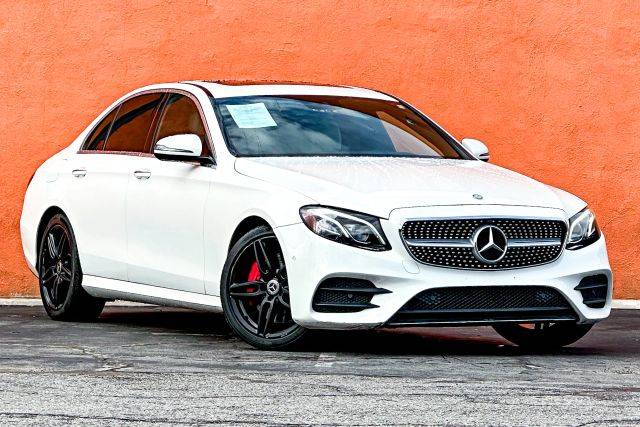2018 Mercedes-Benz E-Class E 300 RWD photo