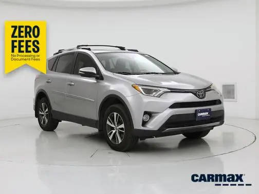 2018 Toyota RAV4 XLE FWD photo