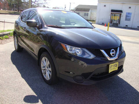 2017 Nissan Rogue Sport S FWD photo