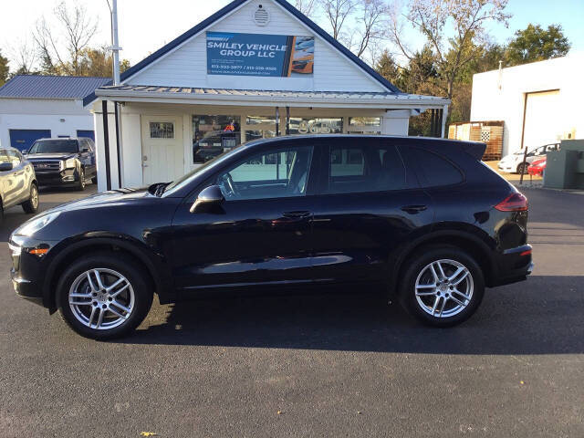 2018 Porsche Cayenne  AWD photo