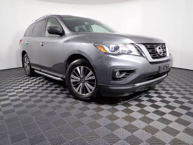 2018 Nissan Pathfinder SV 4WD photo