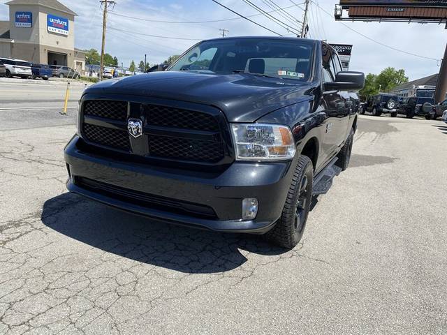 2018 Ram 1500 Express 4WD photo