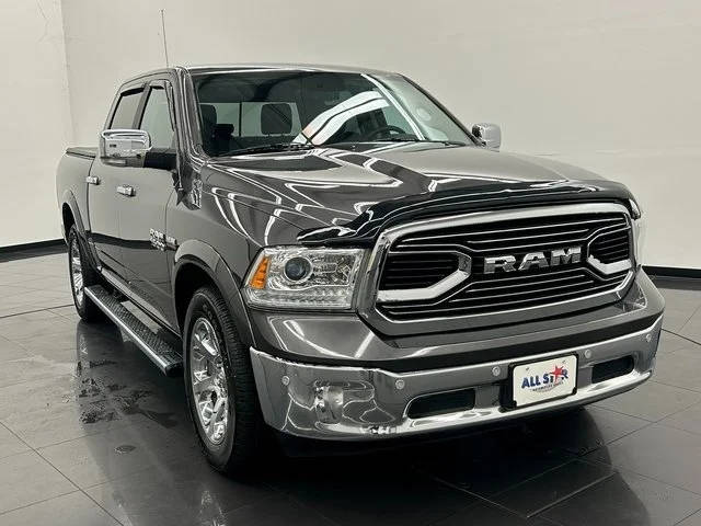 2018 Ram 1500 Laramie RWD photo