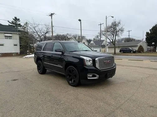2018 GMC Yukon Denali 4WD photo