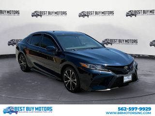 2018 Toyota Camry SE FWD photo